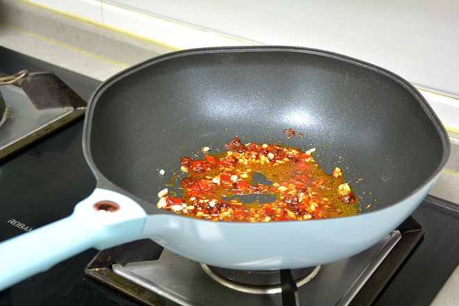  Steps of spicy tofu with appetizer and rice in 5 minutes