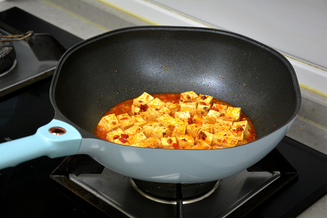  Steps of spicy tofu with appetizer and rice in 5 minutes